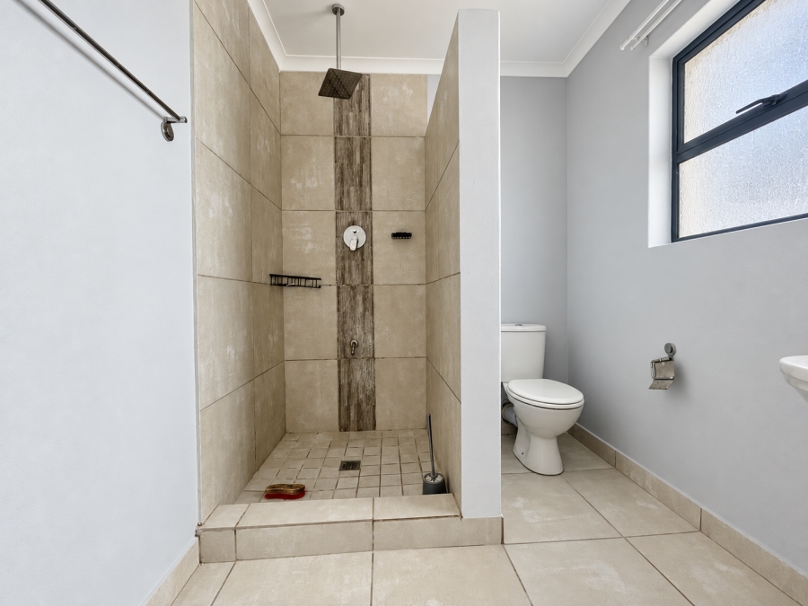 6 Bedroom Property for Sale in Rugby Western Cape